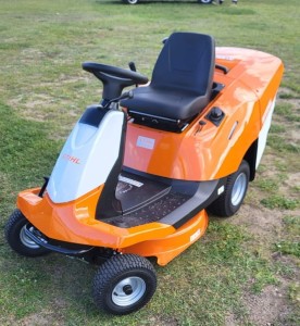 STIHL TRAKTOR RT 4082 TRAKTOREK KOSZĄCY DO TRAWY 