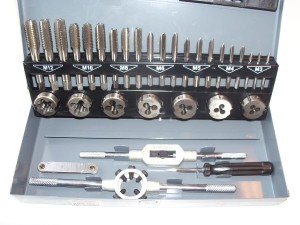 PROLINE ZESTAW GWINTOWNIKÓW I NARZYNEK 32EL 67232